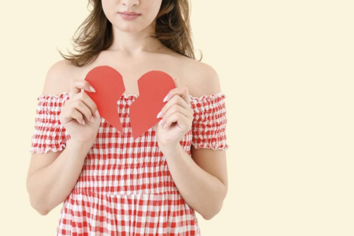 Recenti pronunce giurisprudenziali e aggiornamenti normativi hanno chiarito come, oltre all’addebito della separazione