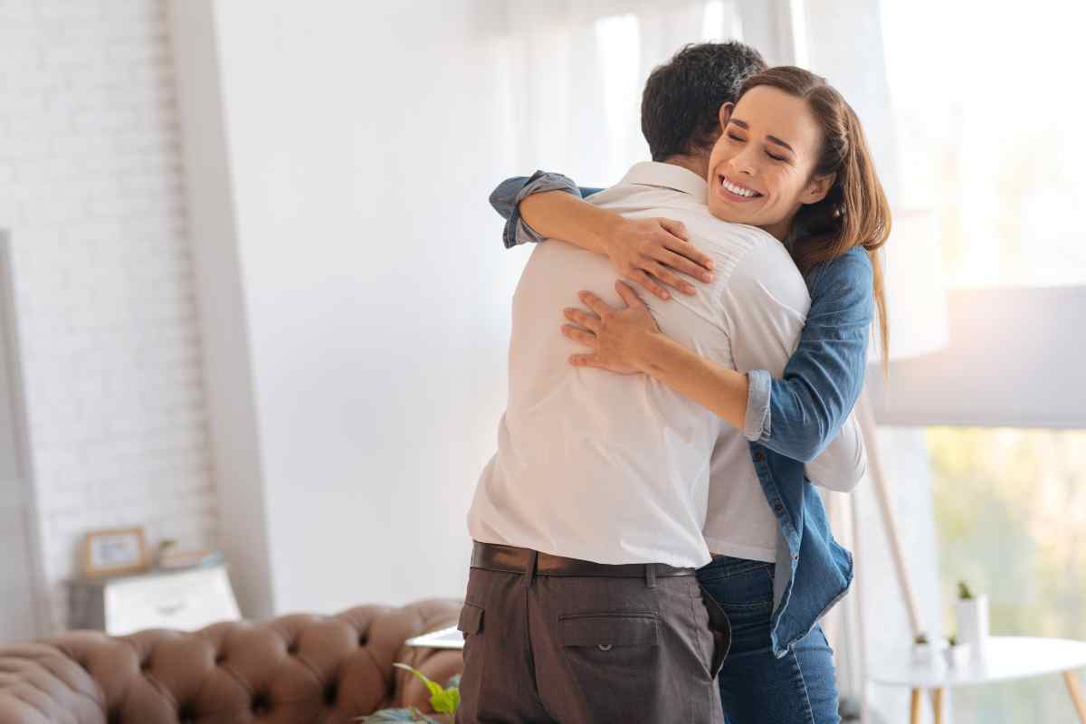 Perché trattiamo meglio gli sconosciuti rispetto alle persone care