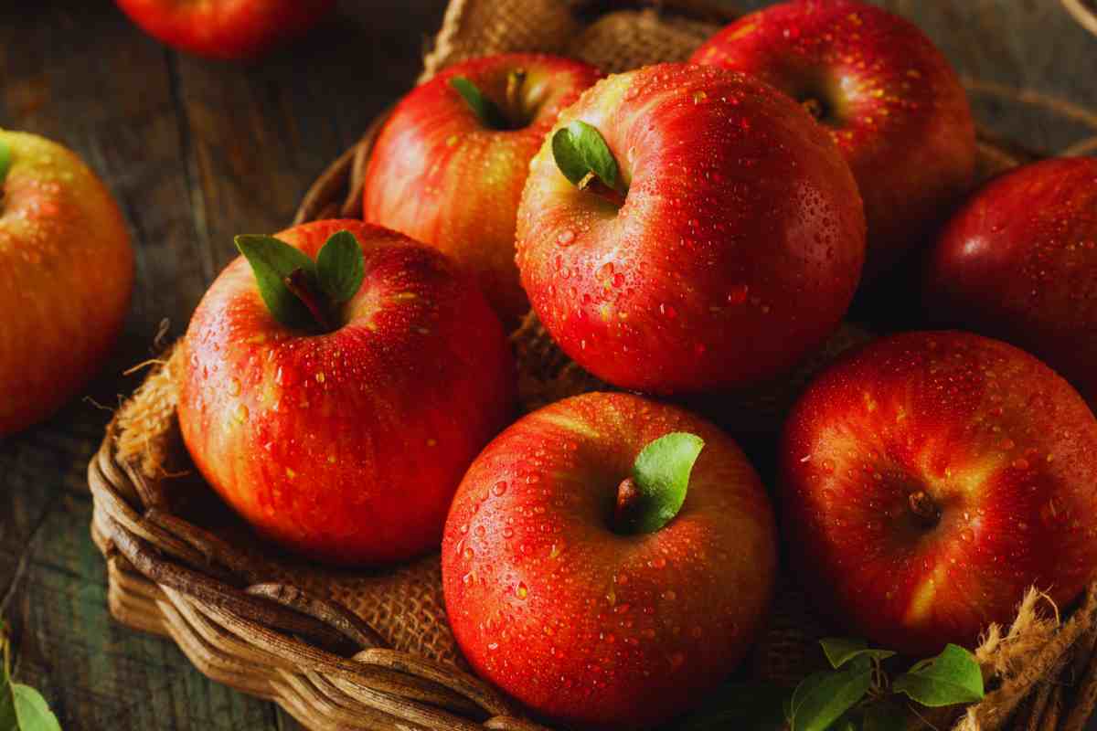 Il trucco della mela che fa durare il pane settimane: